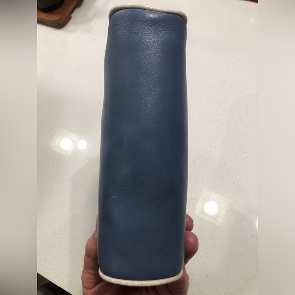 Coach Soft Cosmetic Bag Legacy Blue Leather Zip mini hangtag Excellent Condition - Picture 6 of 10